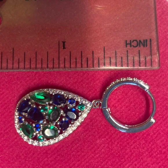 💫 Colorful Drop Earrings with Blue Green Cubic Zirconia - Picture 6 of 6